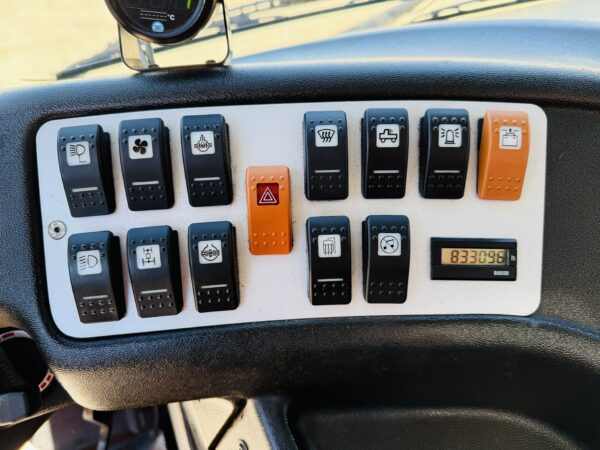 Lindner Unitrac 82S – Bild 15