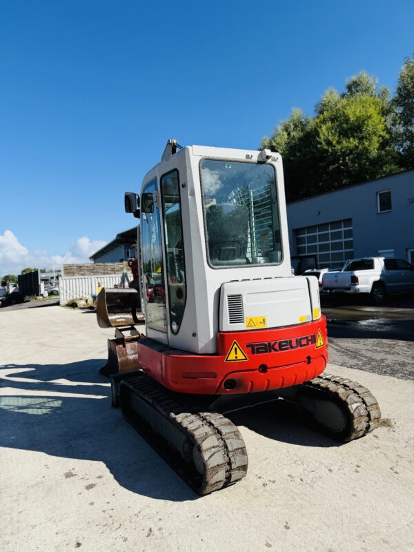 Takeuchi TB138FR – Bild 3