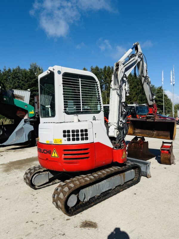 Takeuchi TB138FR – Bild 4