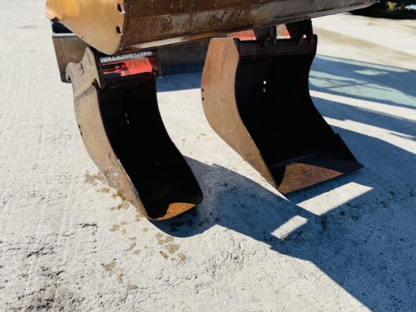 Takeuchi TB138FR – Bild 6
