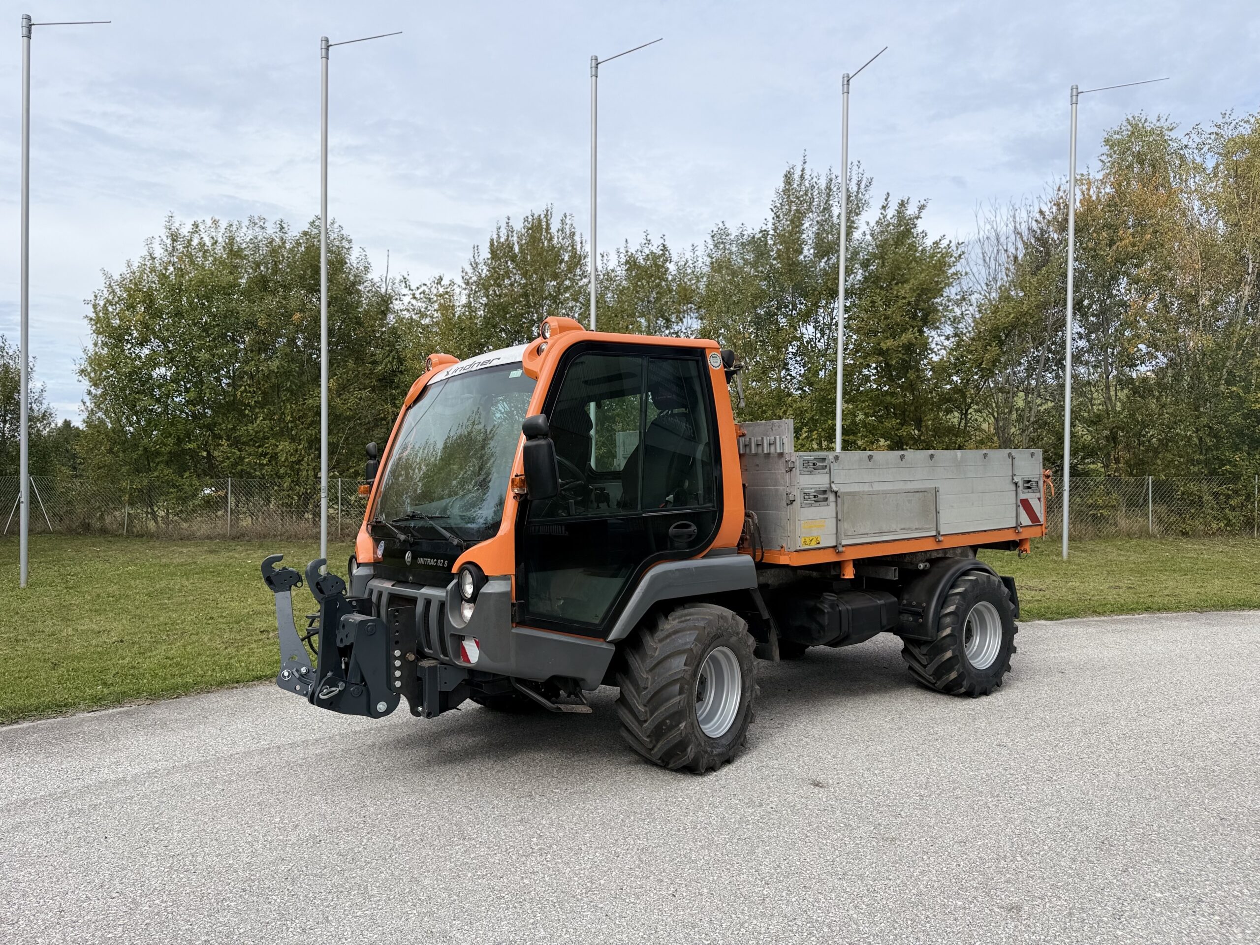 Lindner Unitrac 82S