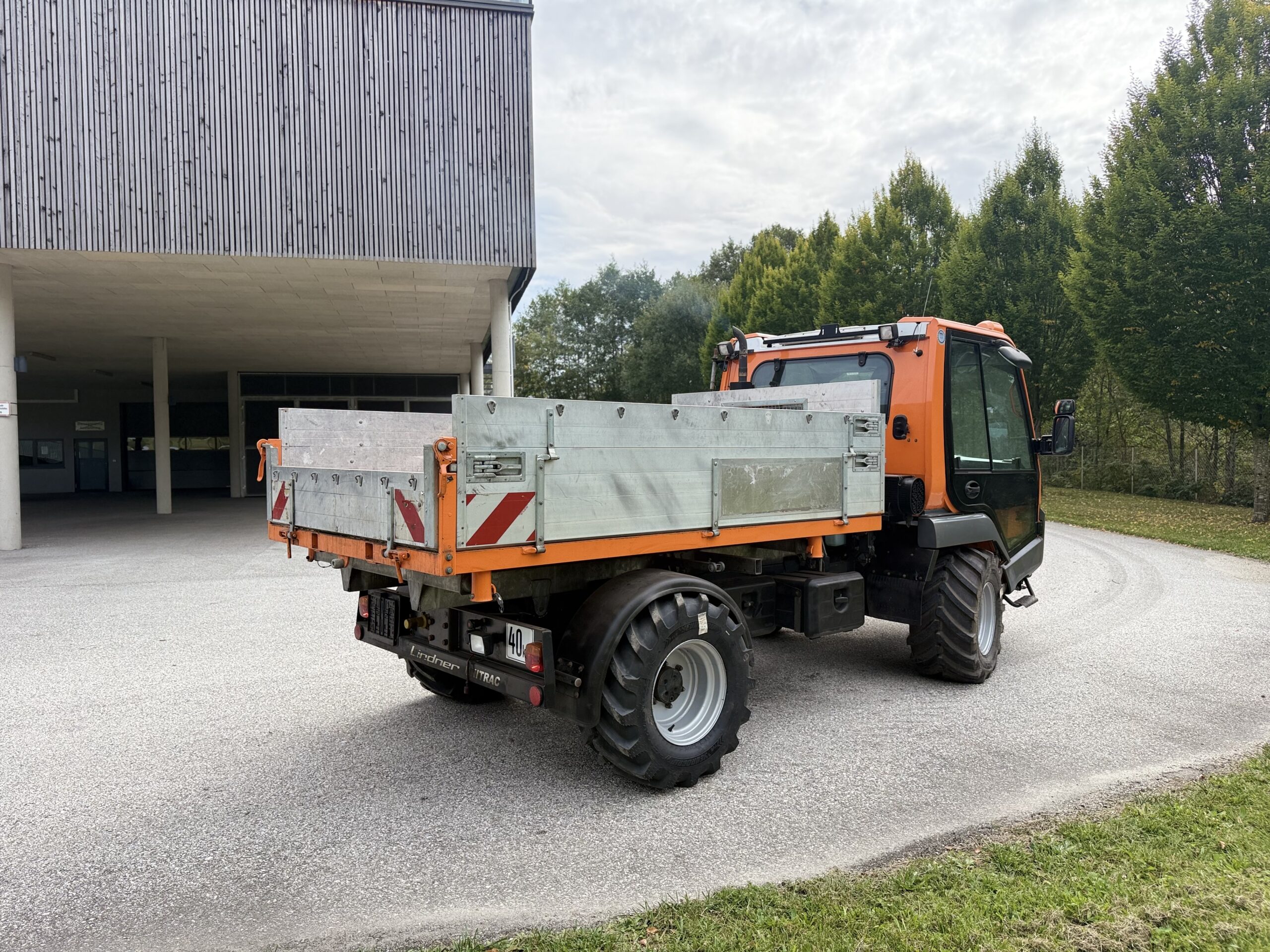 Lindner Unitrac 82S – Bild 4