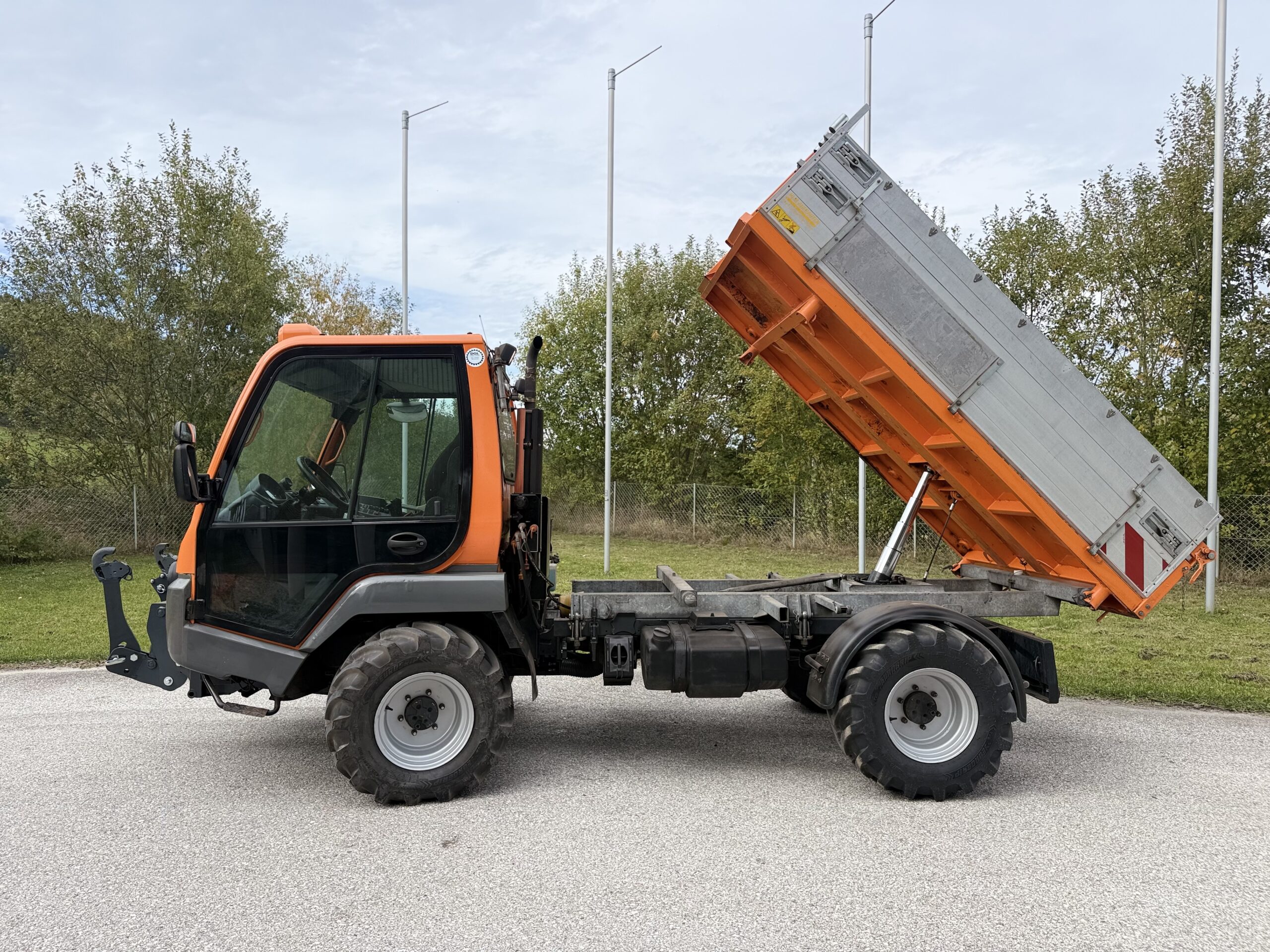 Lindner Unitrac 82S – Bild 8